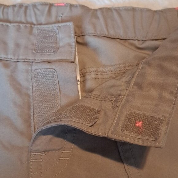 North Face girl's size Small or 7/8 Tan shorts, adjustable waist, VGUC - Picture 7 of 7